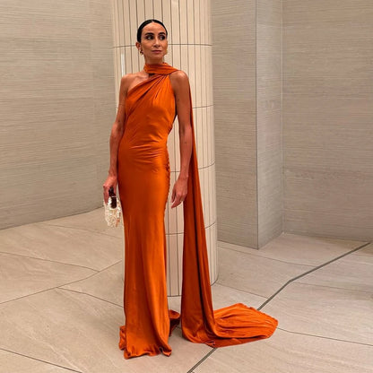 ABITO LUNGO ELEGANTE DONNA – Stile Senza Spalle con Schiena Nuda, Perfetto per l’Estate 2025!