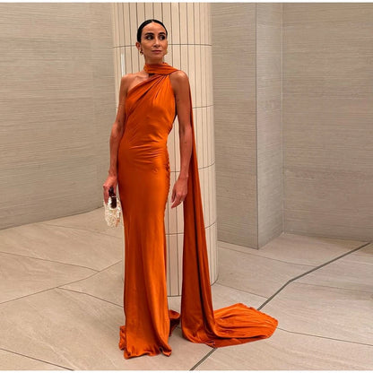 ABITO LUNGO ELEGANTE DONNA – Stile Senza Spalle con Schiena Nuda, Perfetto per l’Estate 2025!