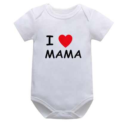 TUTINA IN COTONE "MOM+DAD=ME" - Morbida, Divertente e Piena d'Amore!