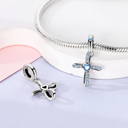 Bracciale Charm Argento 925 - Perle Blu, Gioielli Fai Da Te, Design Moderno e Minimalista Crea il tuo gioiello unico! Perle in argento sterling e charm eleganti.
