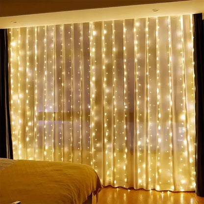 ✨ Luci a Tendina LED - 3/4/6m, Controllo Remoto, USB, per Camera e Decorazioni Natalizie!
Crea un cielo di stelle in casa! Perfectte per atmosfere magiche e romantiche. 🌟🛏️