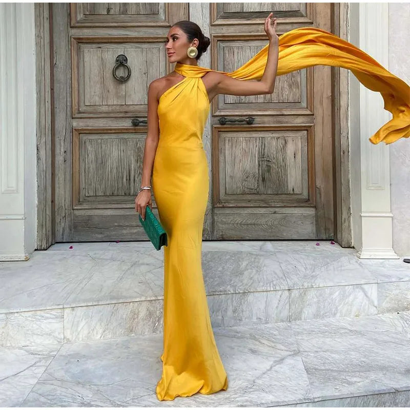 ABITO LUNGO ELEGANTE DONNA – Stile Senza Spalle con Schiena Nuda, Perfetto per l’Estate 2025!